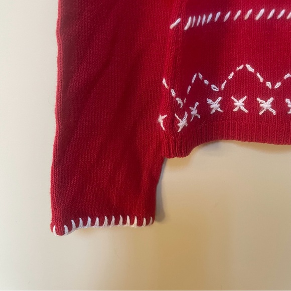 Liz Claiborne LizSport Red white Embroidery Thin knit Sweater Women Medium NWT - Picture 4 of 11